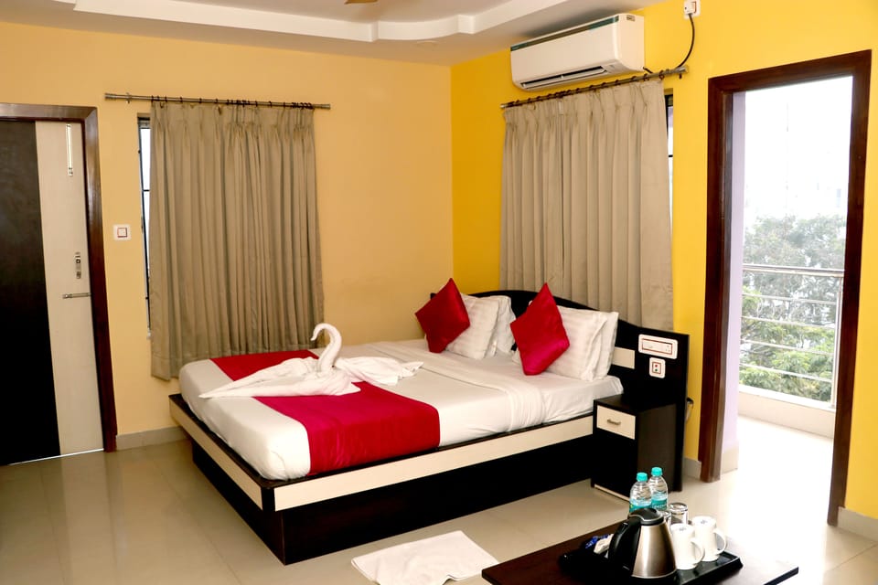 Superior Double Room | Blackout drapes, iron/ironing board, free WiFi, bed sheets