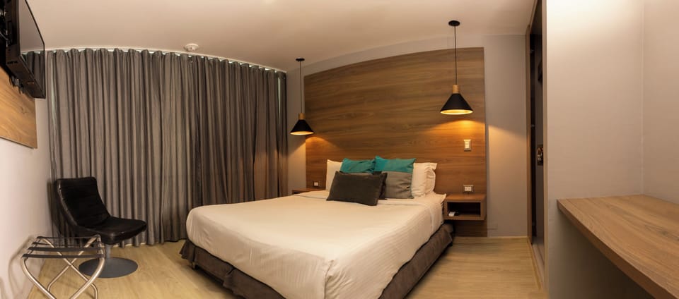 Superior Double Room, 1 Double Bed | In-room safe, blackout drapes, soundproofing, free WiFi