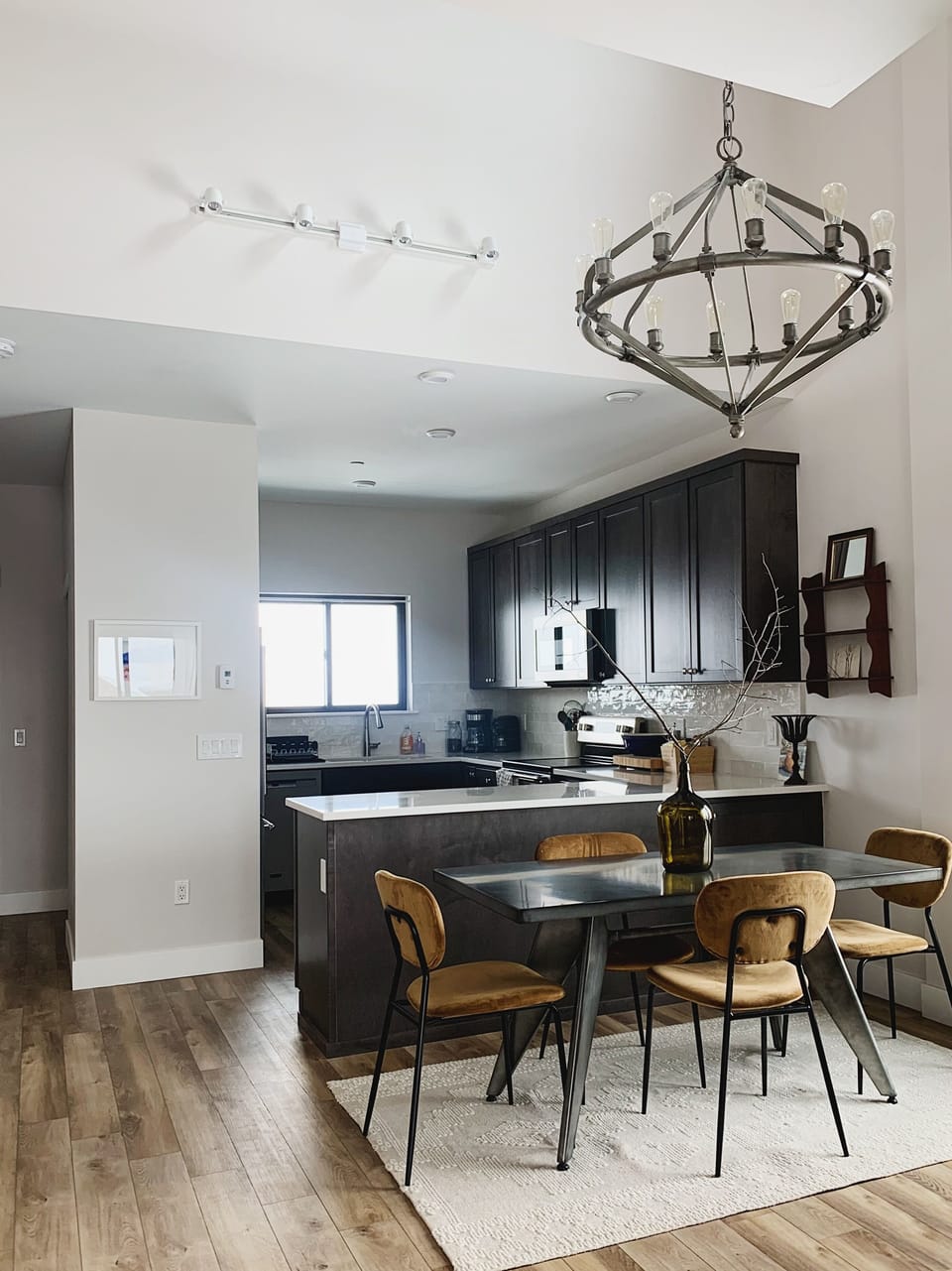 Dining & Kitchen