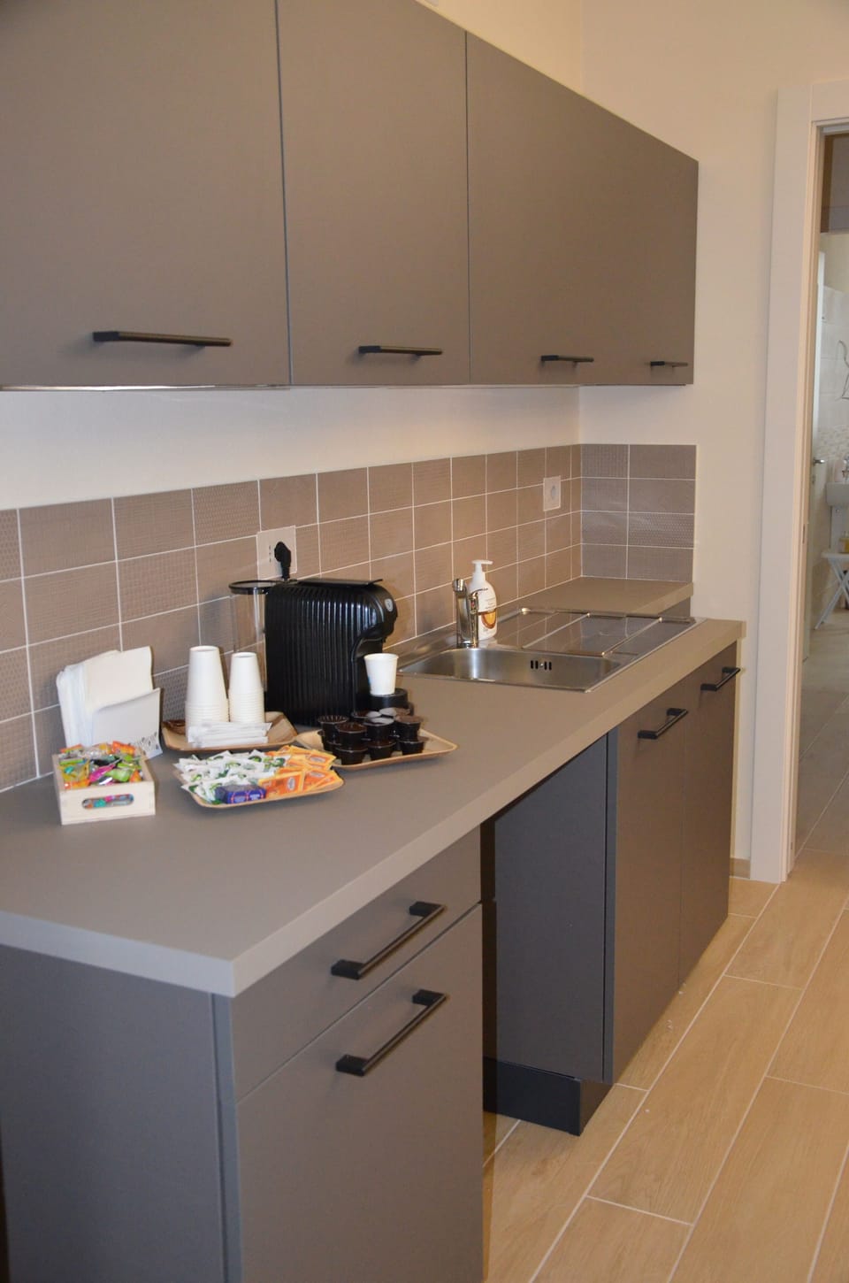 Free daily self-serve breakfast