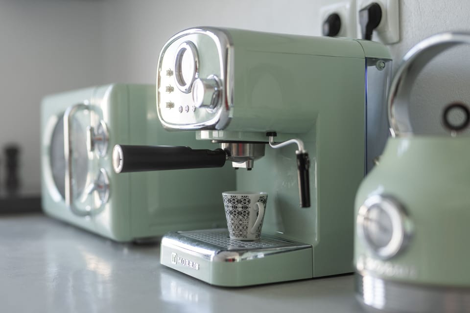 Luxury Villa | Private kitchen | Espresso maker, coffee/tea maker, electric kettle, toaster