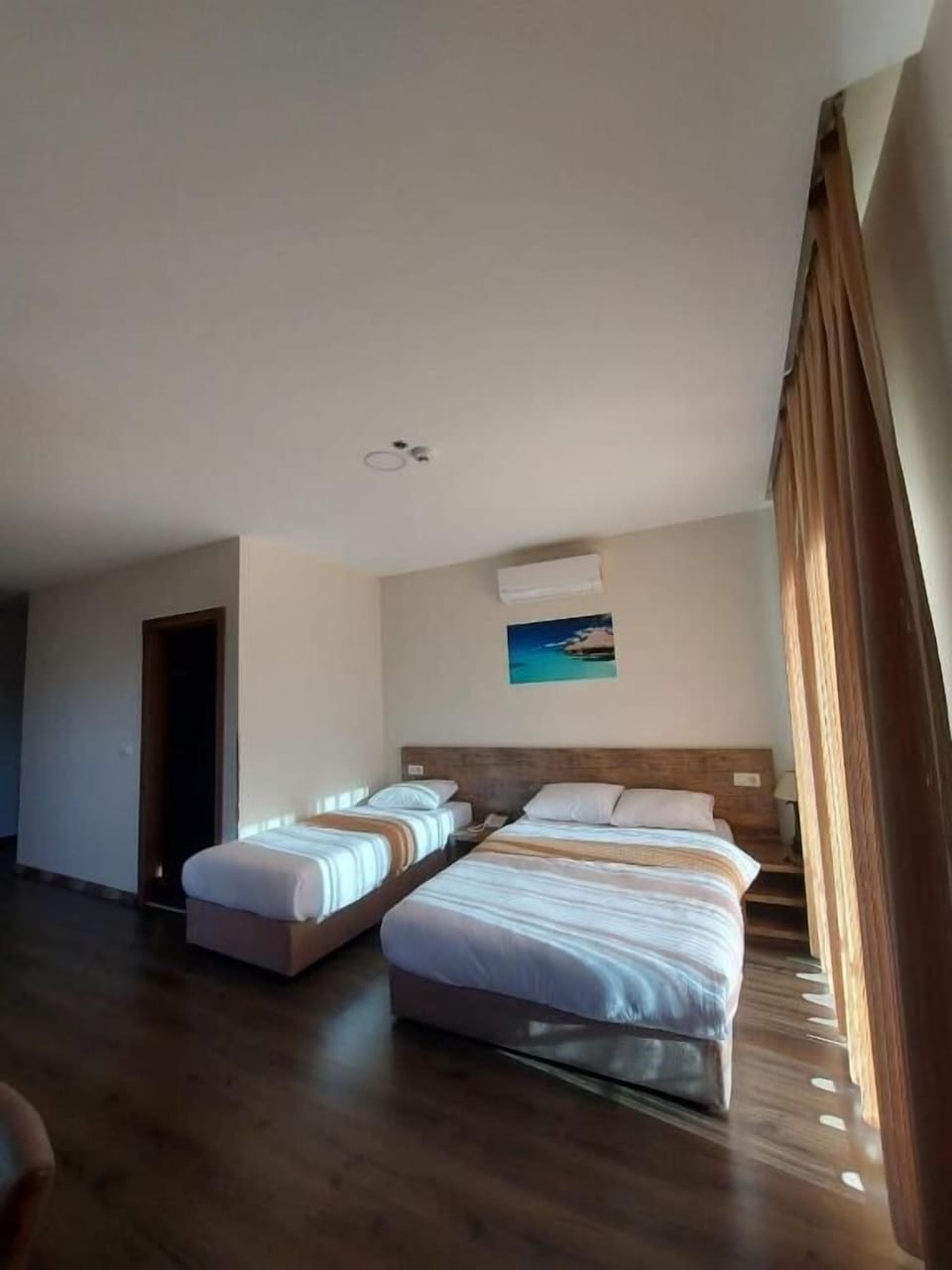 Superior Triple Room | In-room safe, soundproofing, WiFi (free), bed sheets
