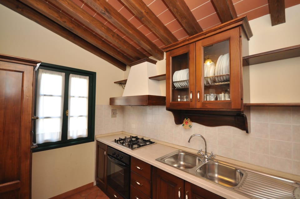 Apartment, 2 Bedrooms, Garden View, Garden Area (3+2 Posti letto) | Private kitchen | Highchair