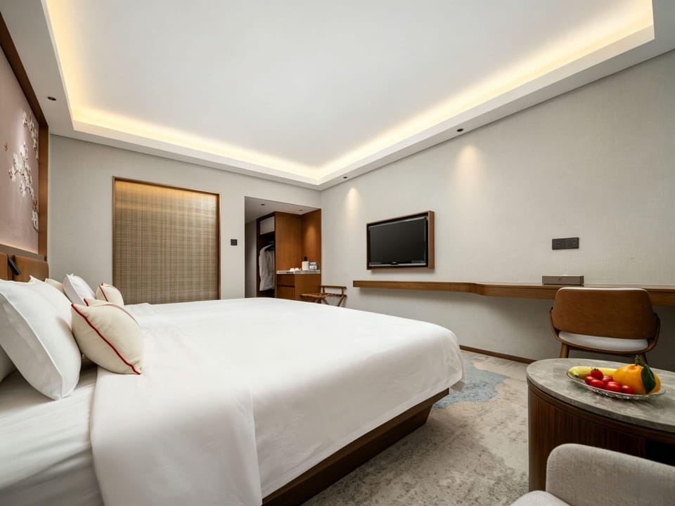 Premium bedding, in-room safe, individually decorated, desk