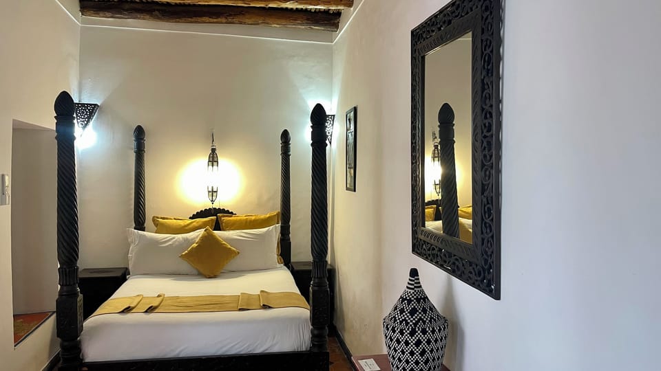 Standard Room | Desk, free WiFi, bed sheets
