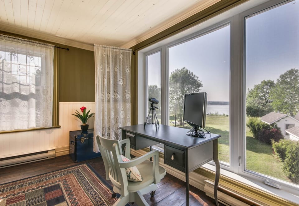 Panoramic room