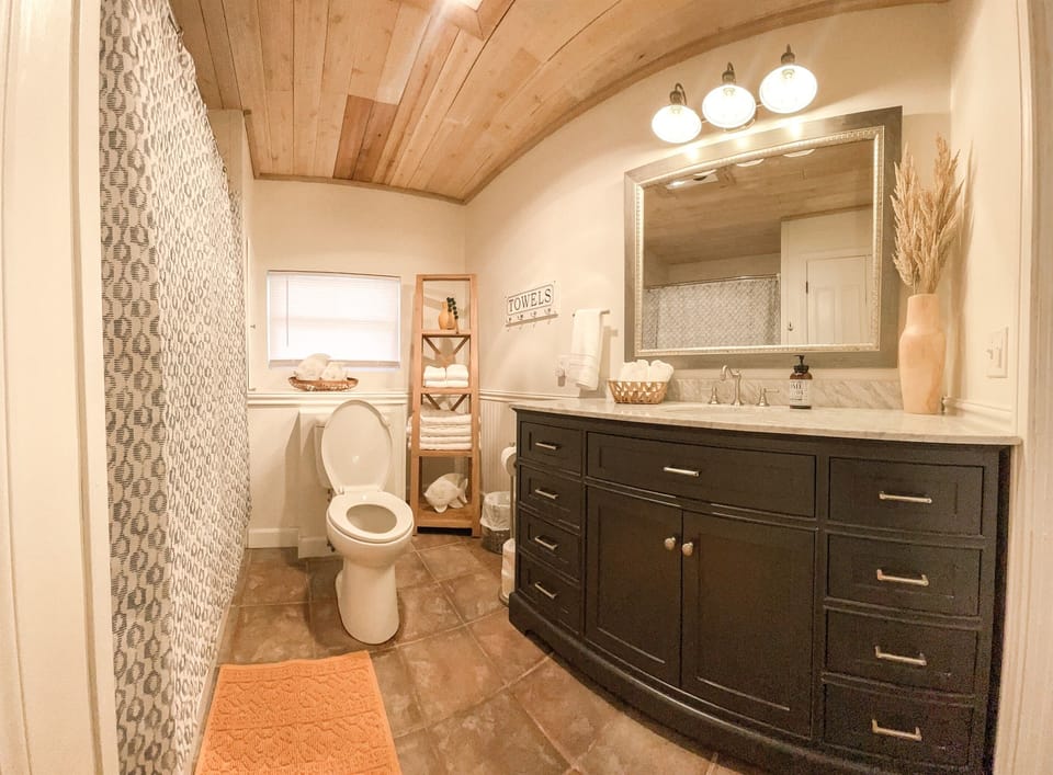Private bathroom for bedroom #1  