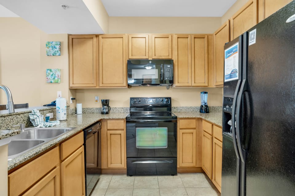 Full kitchen