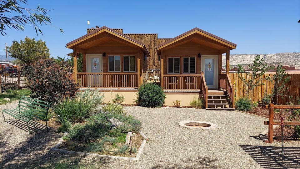 Cabin 4 & 5 Exterior