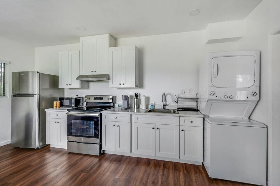 Fully stocked kitchen.