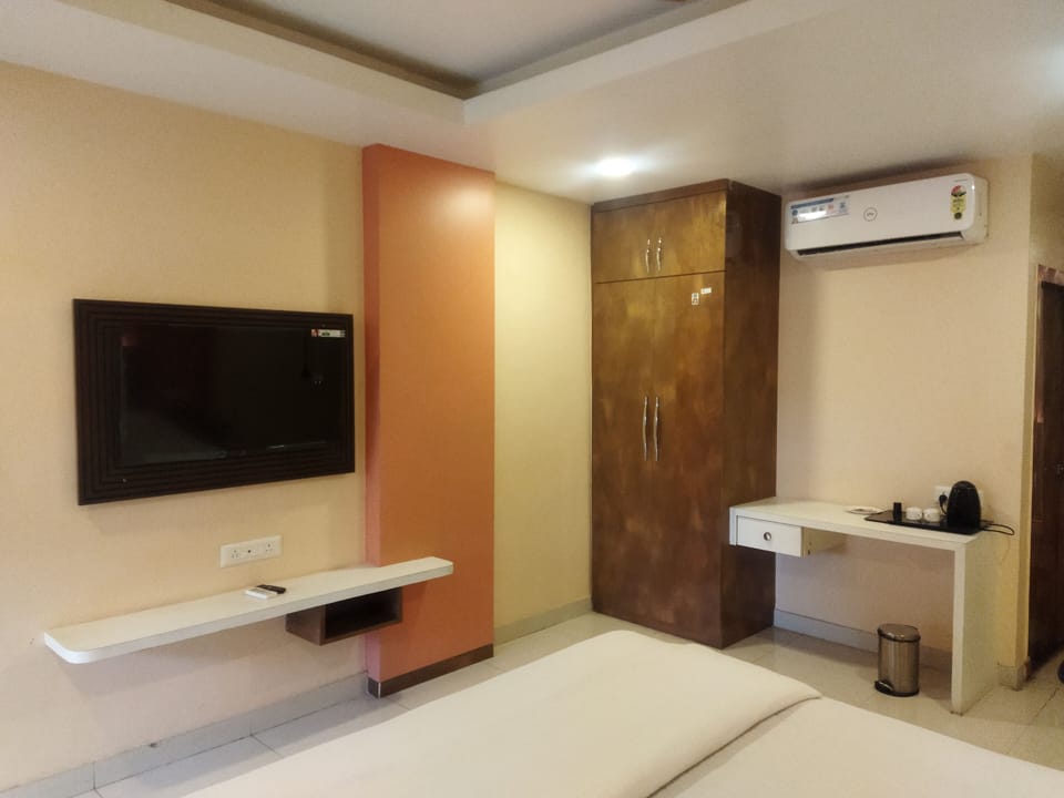Deluxe Double Room | Free WiFi, bed sheets