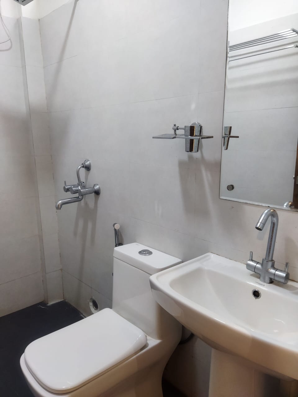 Deluxe Double Room | Bathroom | Towels