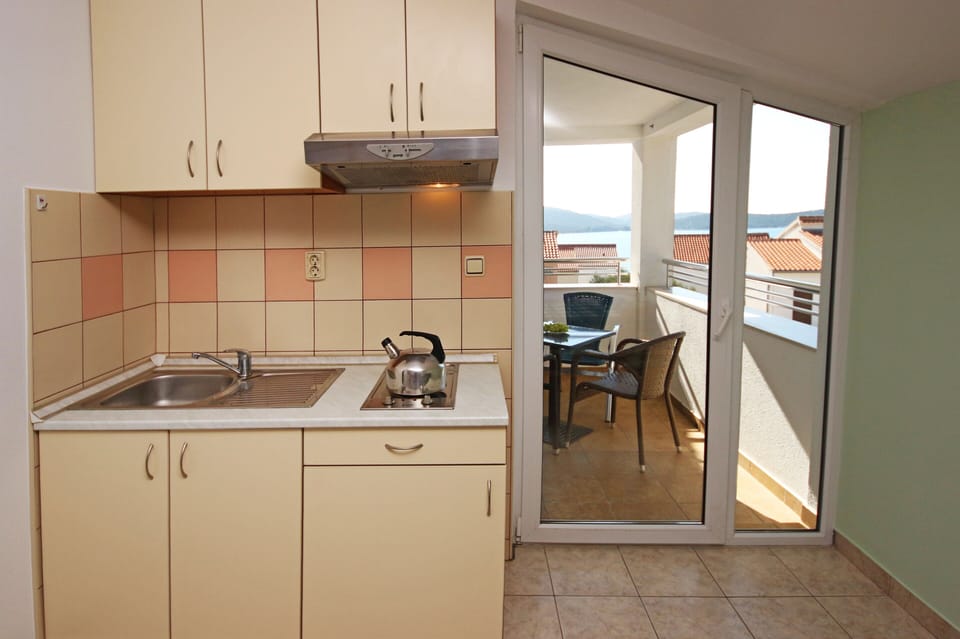 Kitchenette