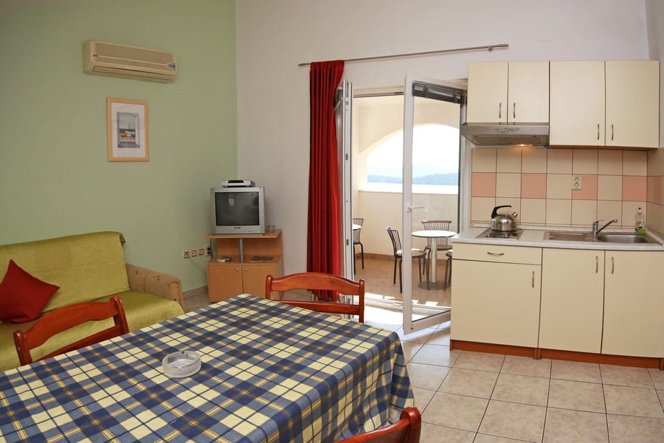 Kitchenette