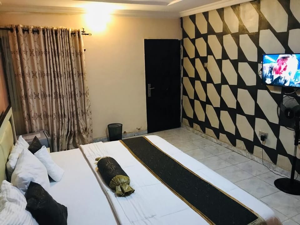 Deluxe Room | 1 bedroom, laptop workspace, free WiFi