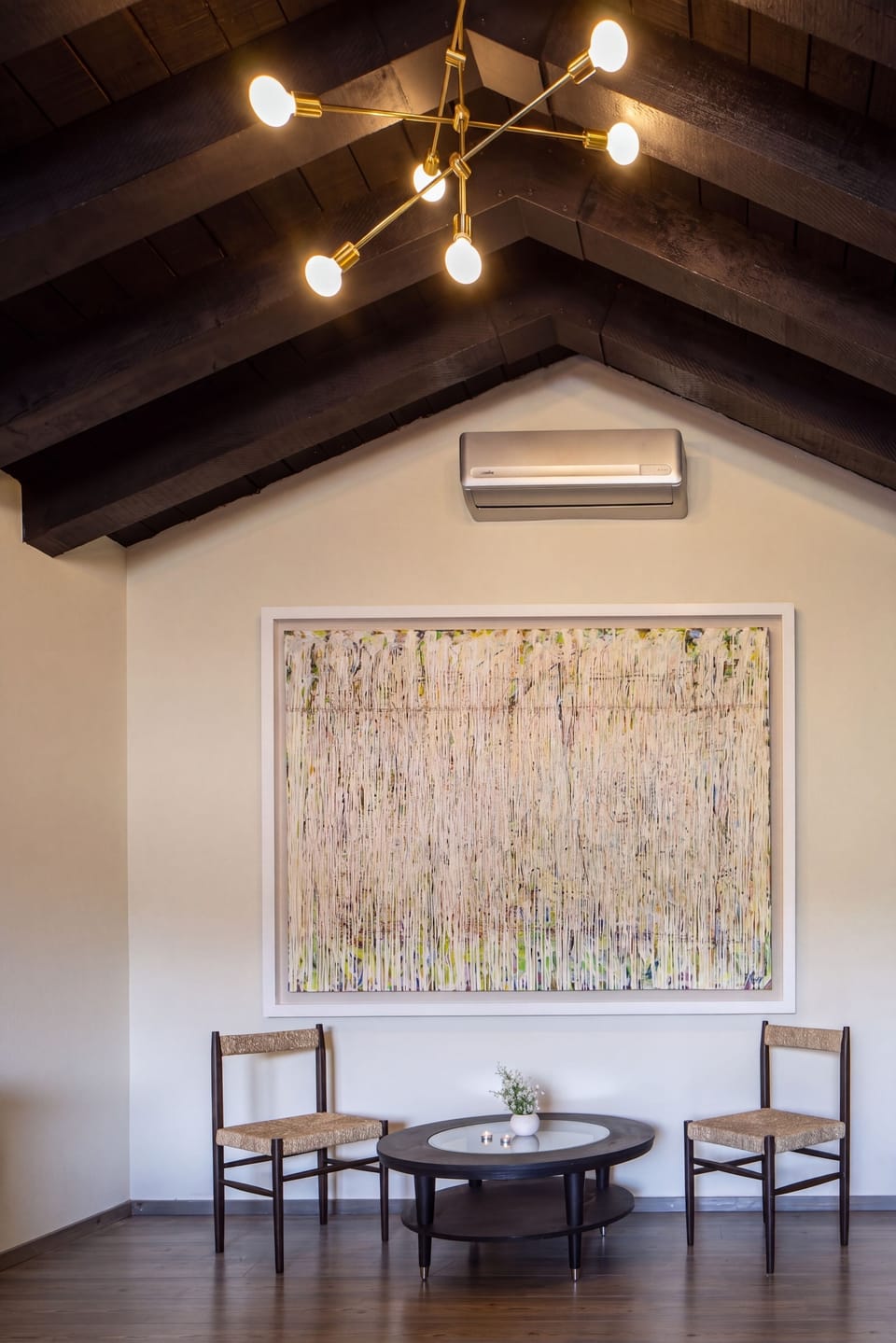 Luxury House | 5 bedrooms, Egyptian cotton sheets, premium bedding, memory foam beds