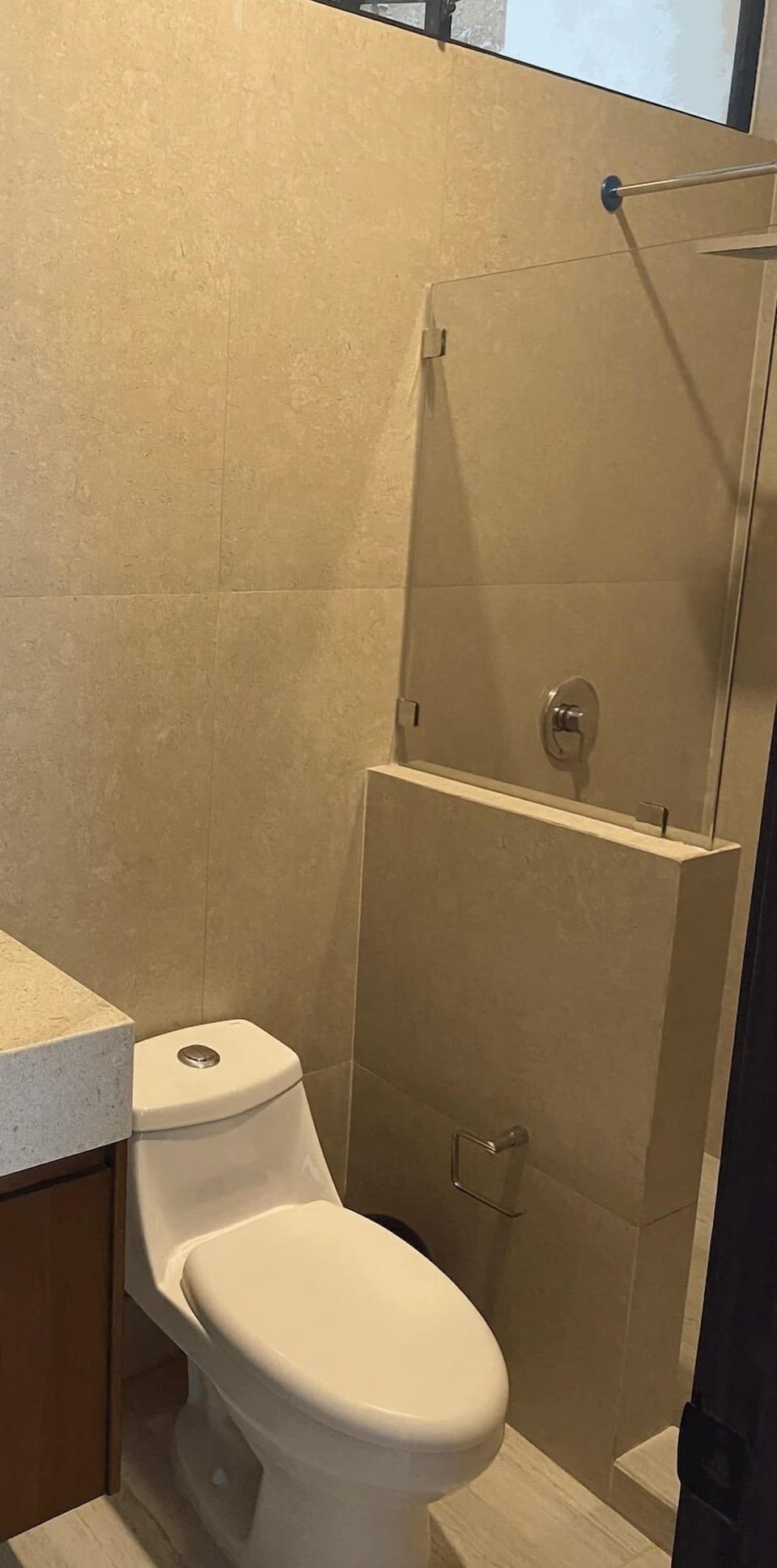 Classic Apartment | Bathroom | Shower, towels