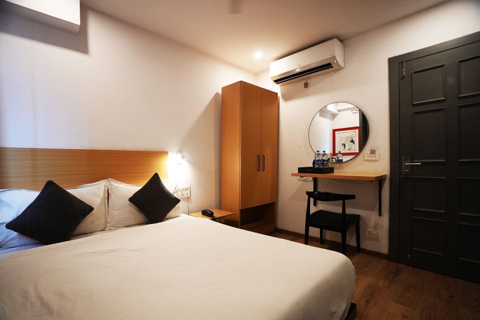 Standard Room | Desk, iron/ironing board, free WiFi, bed sheets