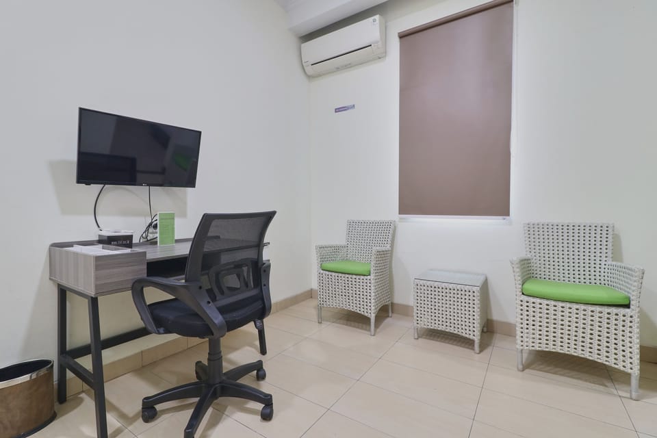 Grand Double Room | Minibar, desk, free WiFi, bed sheets
