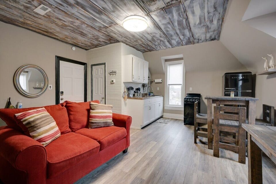 Living & Dining Area