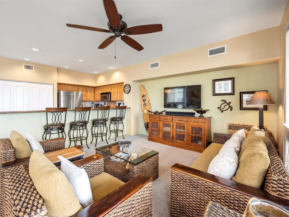 Large open floor plan to make entertaining easier