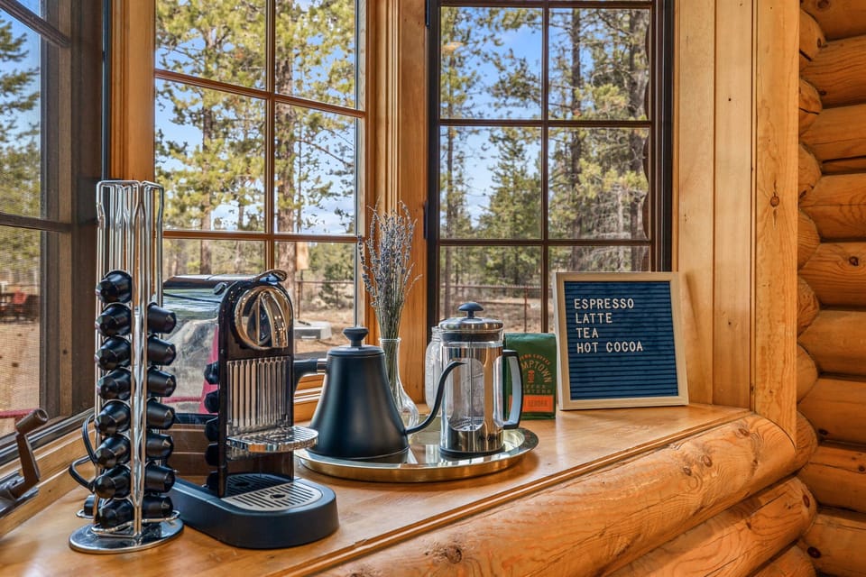 Coffee, hot chocolate and tea station