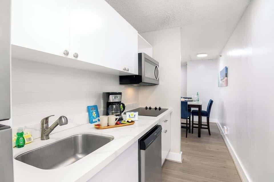 Fully-equipped kitchen