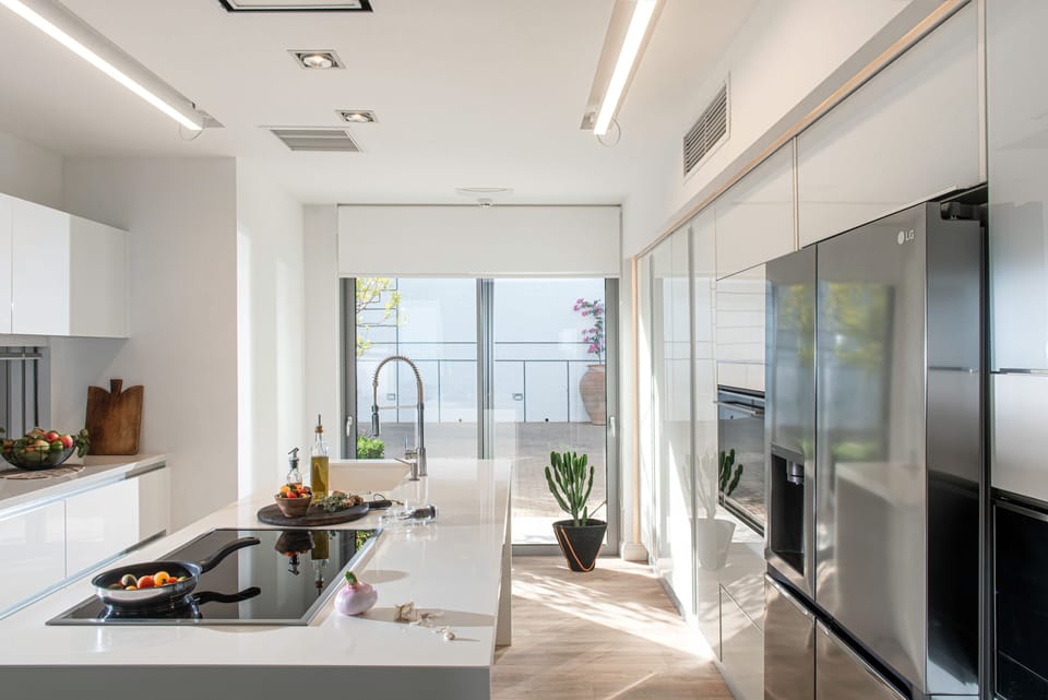 Luxury Villa, 6 Bedrooms, Private Pool, Sea View | Private kitchen | Full-size fridge, microwave, oven, stovetop