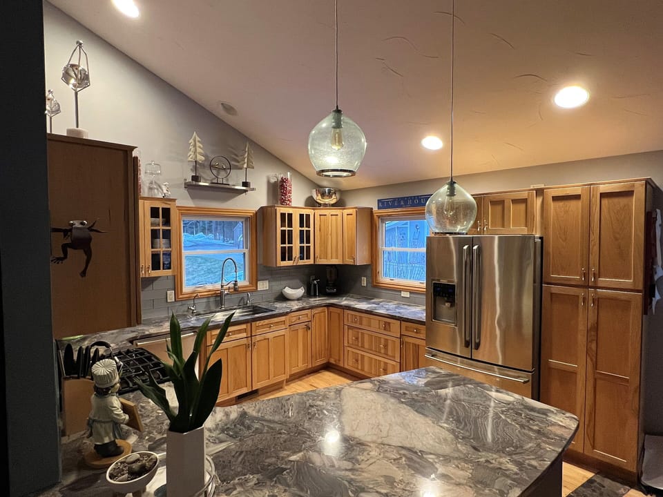 Full beautiful kitchen. - Full beautiful kitchen.