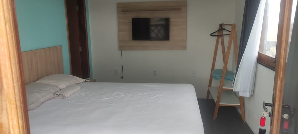 Comfort Double Room Single Use | Down comforters, minibar, individually furnished, blackout drapes