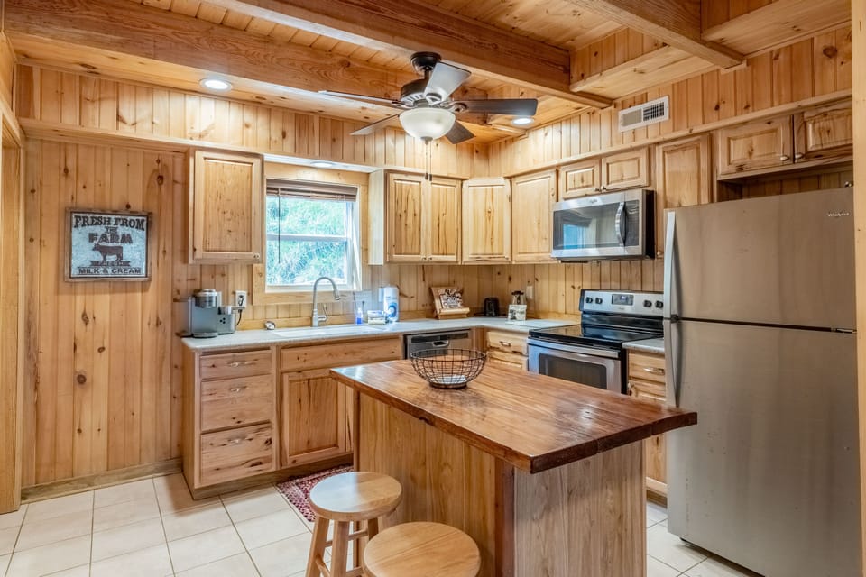Kitchen - Upgraded Appliances