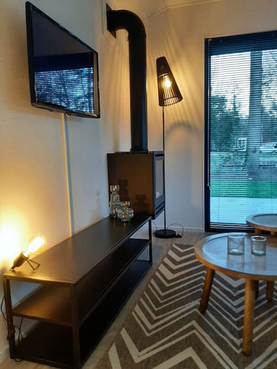 Comfortable living room with seating and gas fireplace