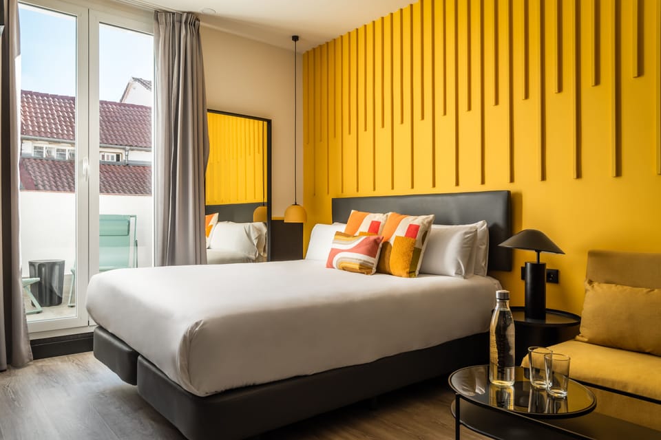 Superior Double Room, Terrace | Iron/ironing board, free WiFi, bed sheets