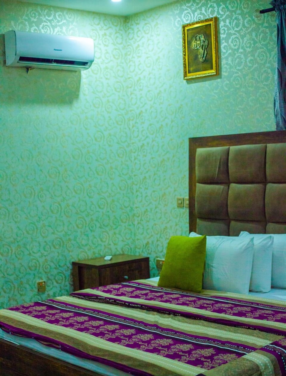 Deluxe Room | Desk, laptop workspace, free WiFi, bed sheets