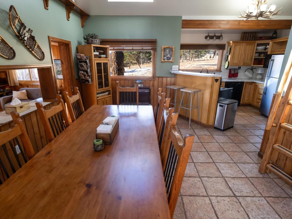 Dining room &amp; Kitchen