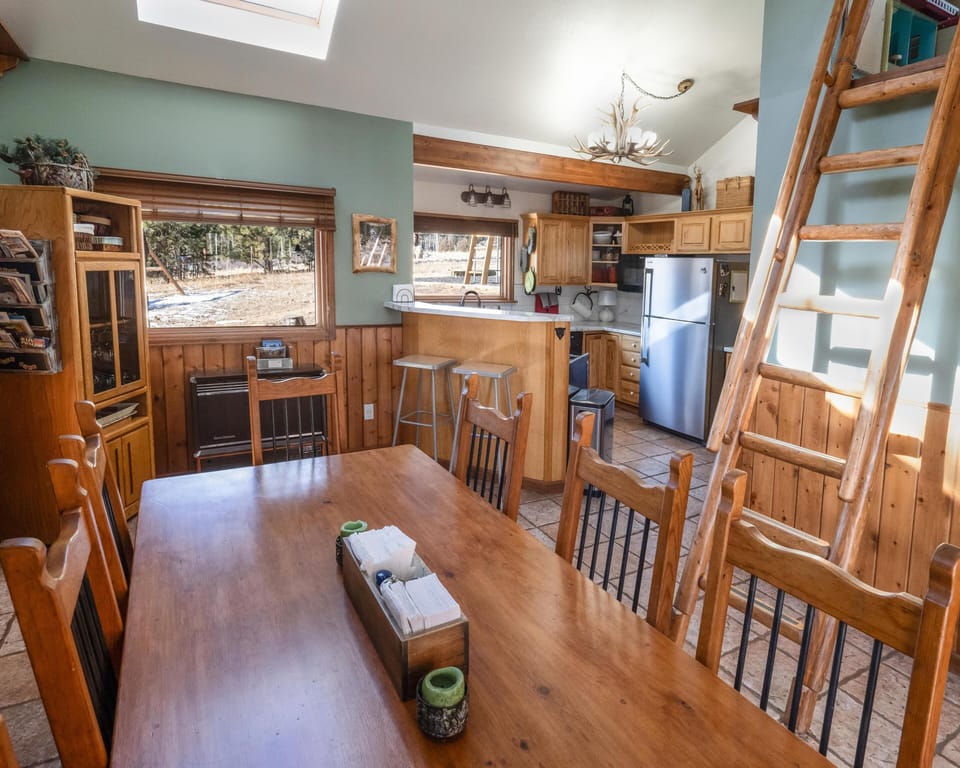 Dining room &amp; Kitchen