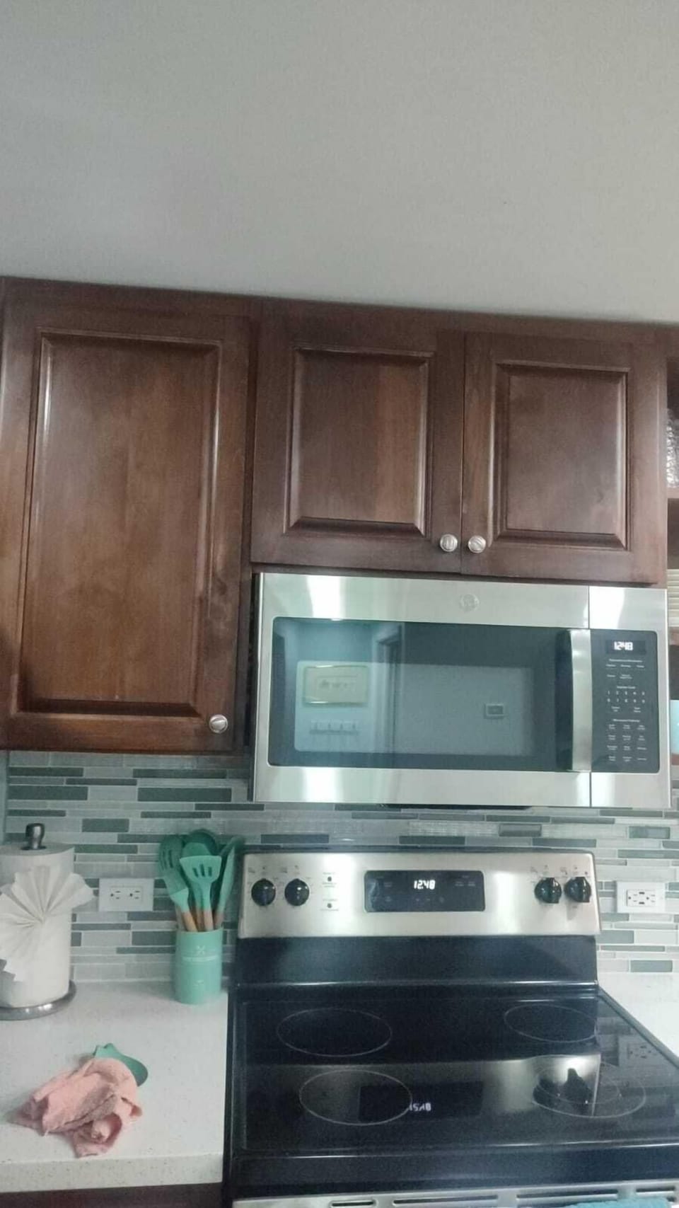 Kitchen cabinets have doors now.  Just need new pictures.