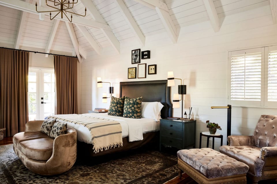 Bungalow, 1 King Bed, Patio (The Vintage Estate) | Egyptian cotton sheets, premium bedding, down comforters, pillowtop beds