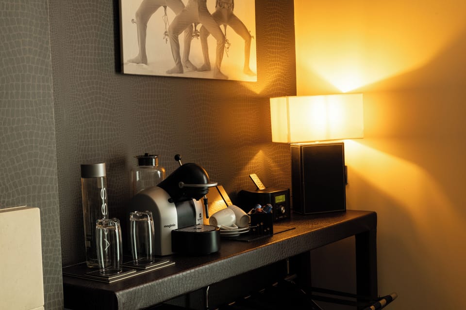 Deluxe Suite, 1 King Bed, Resort View | Coffee and/or coffee maker
