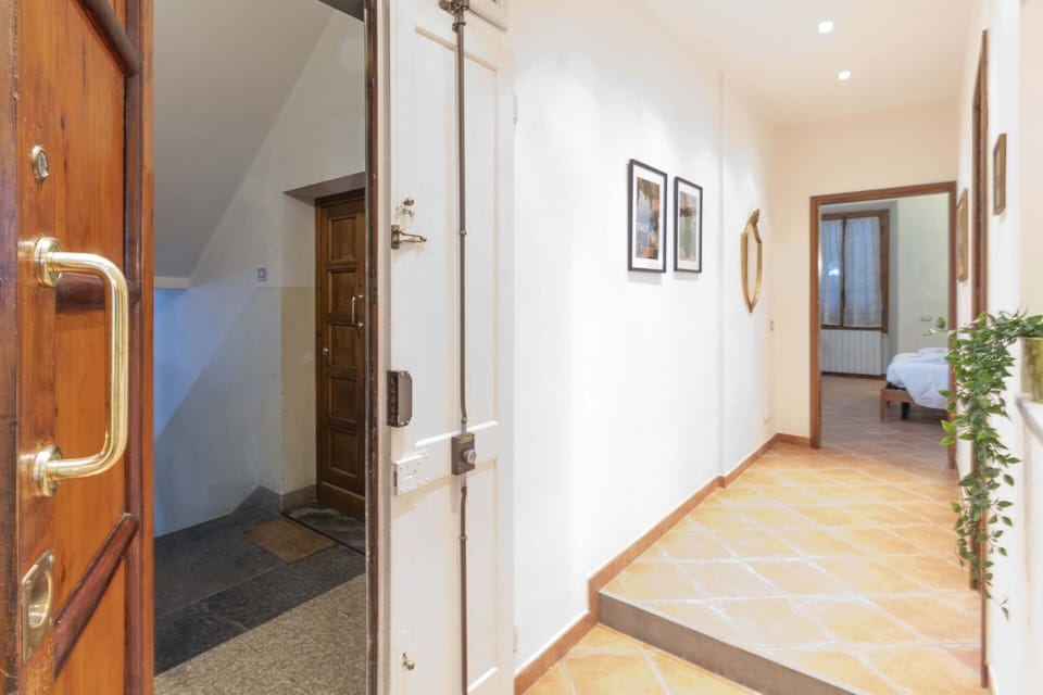 Property, Picture Frame, Door, Wood, Plant, Interior Design, Architecture, Building, Floor