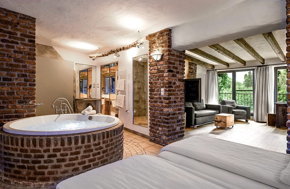 Blue Wellness Suite | Premium bedding, minibar, in-room safe, individually decorated