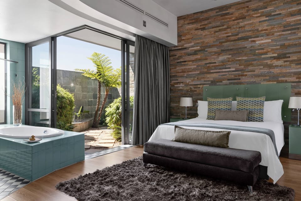 Penthouse, 1 King Bed | 1 bedroom, Egyptian cotton sheets, premium bedding, down comforters
