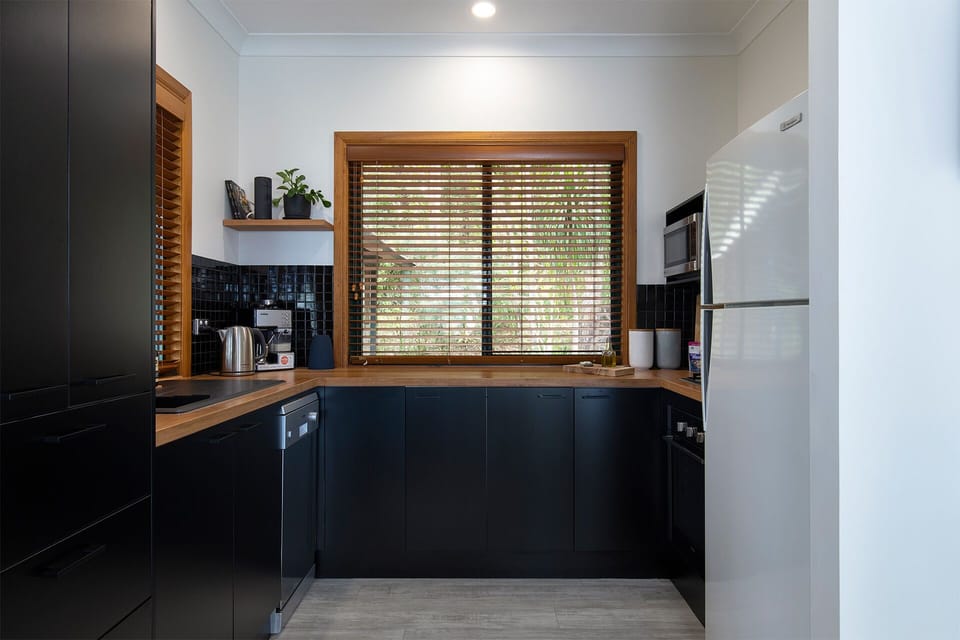Cormorant Cottage kitchen