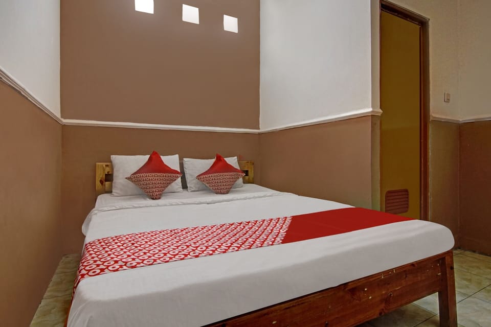 Economy Double Room | Free WiFi, bed sheets