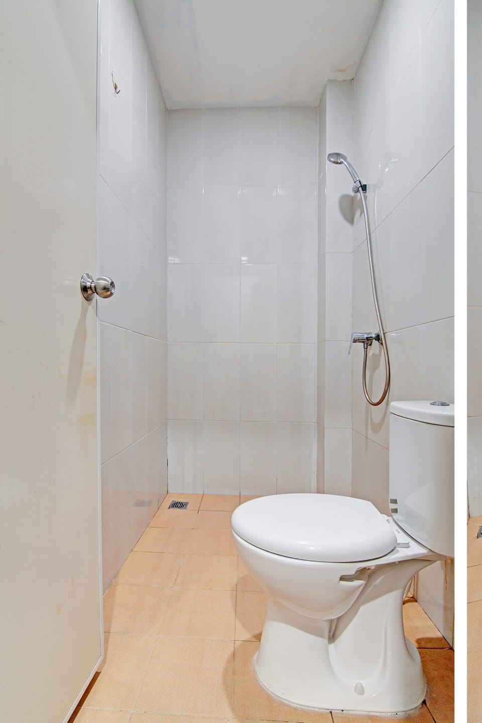 Deluxe Double Room | Bathroom | Shower, rainfall showerhead, towels, toilet paper
