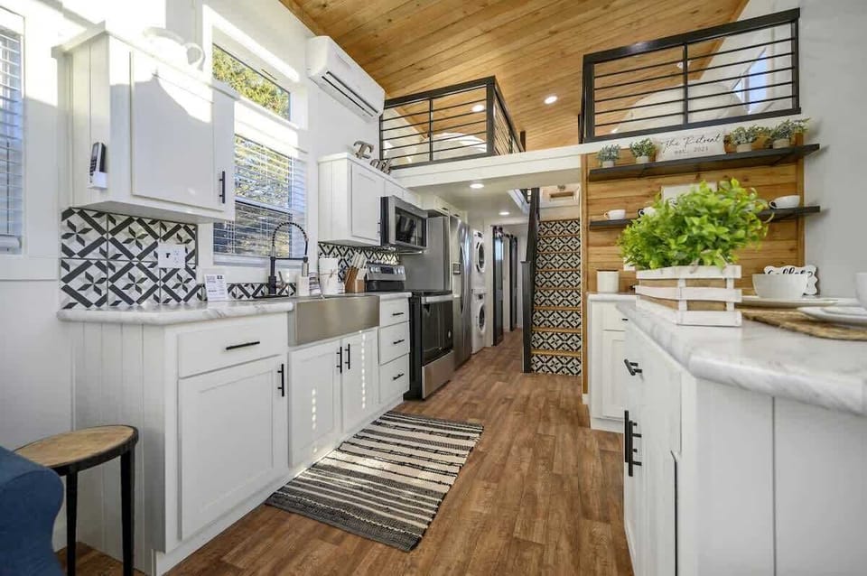 kitchen/dining