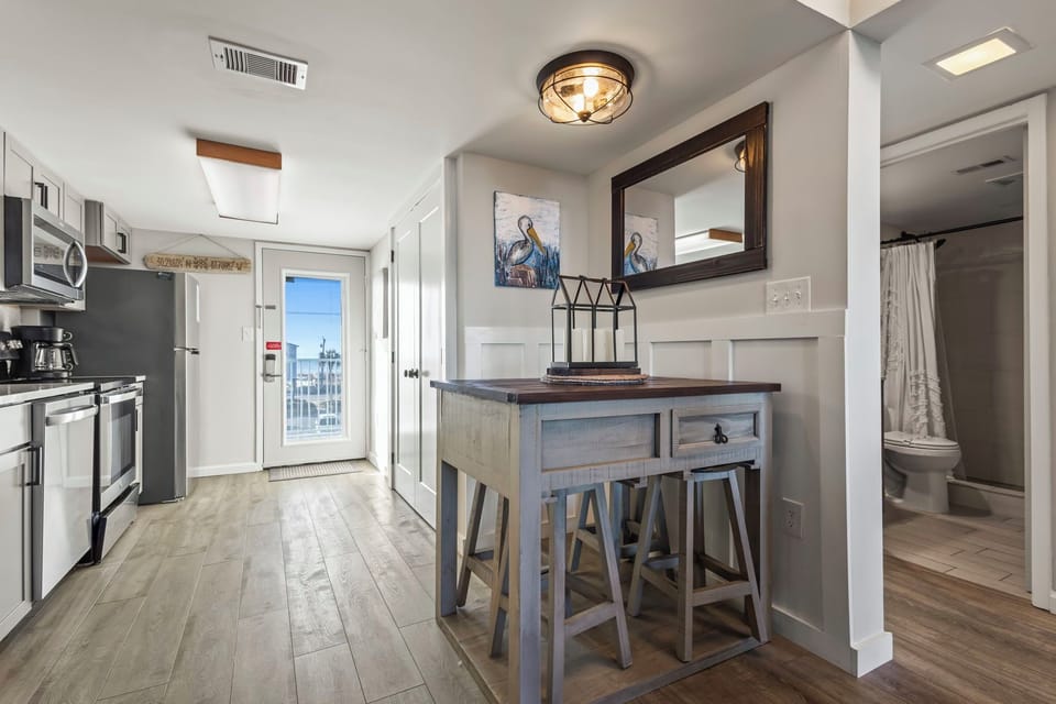 Gulf Shores Surf & Racquet 309A - Dining & Kitchen
