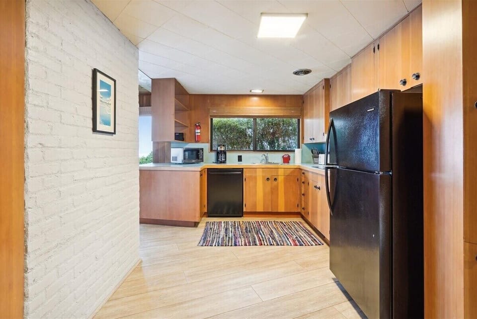 Kitchen at Pacific Knoll