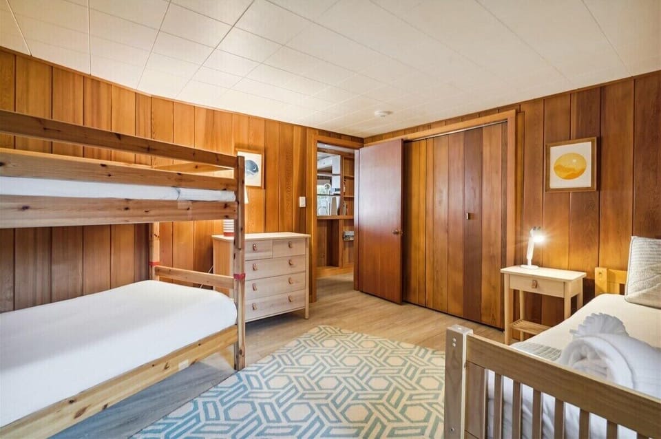 Bunkroom at Pacific Knoll