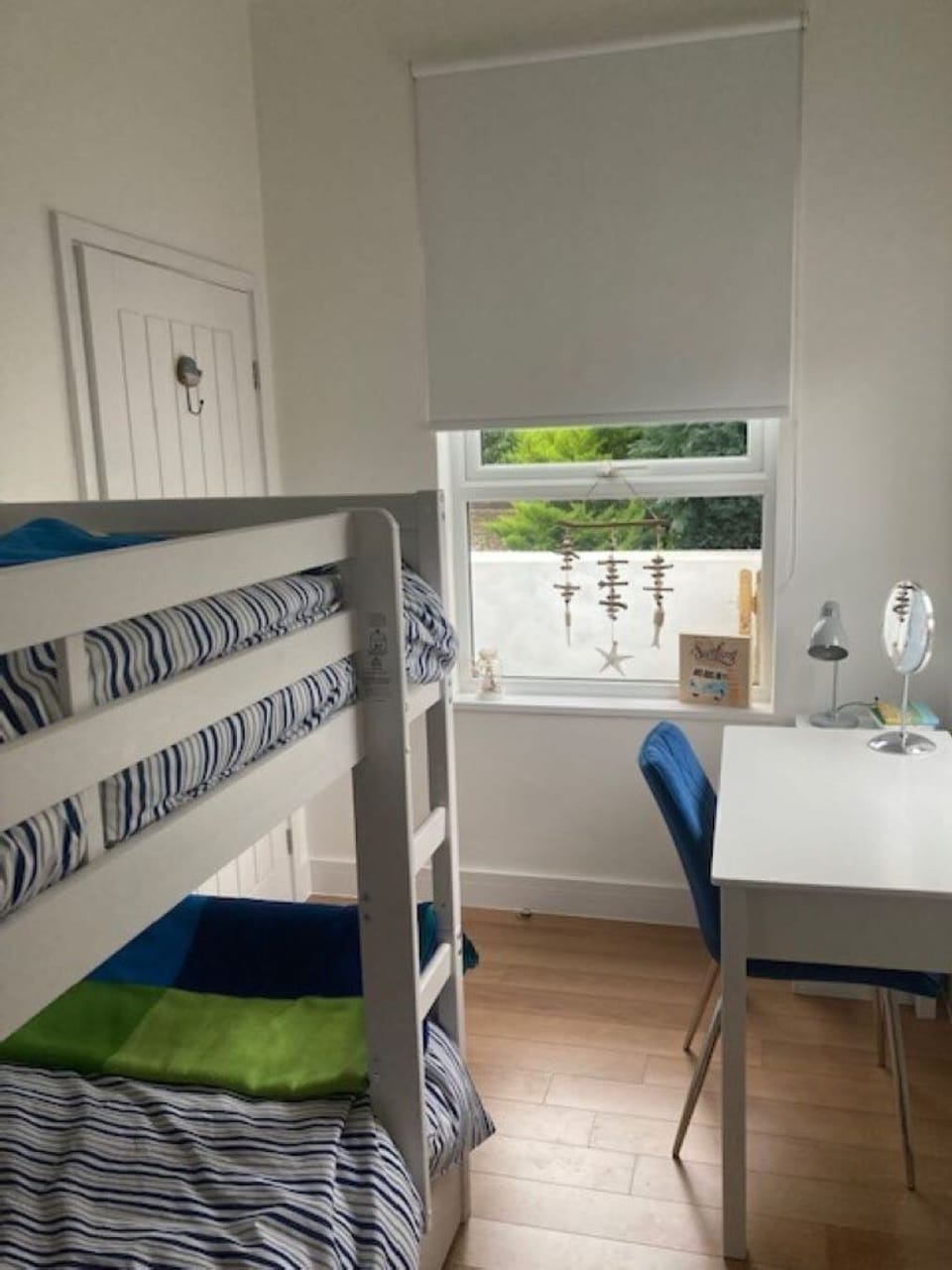 Bunk bedroom